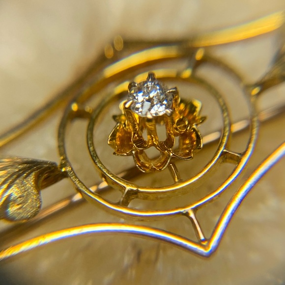 Antique 10k Gold Diamond and Natural Pearl Broach - Picture 8 of 12